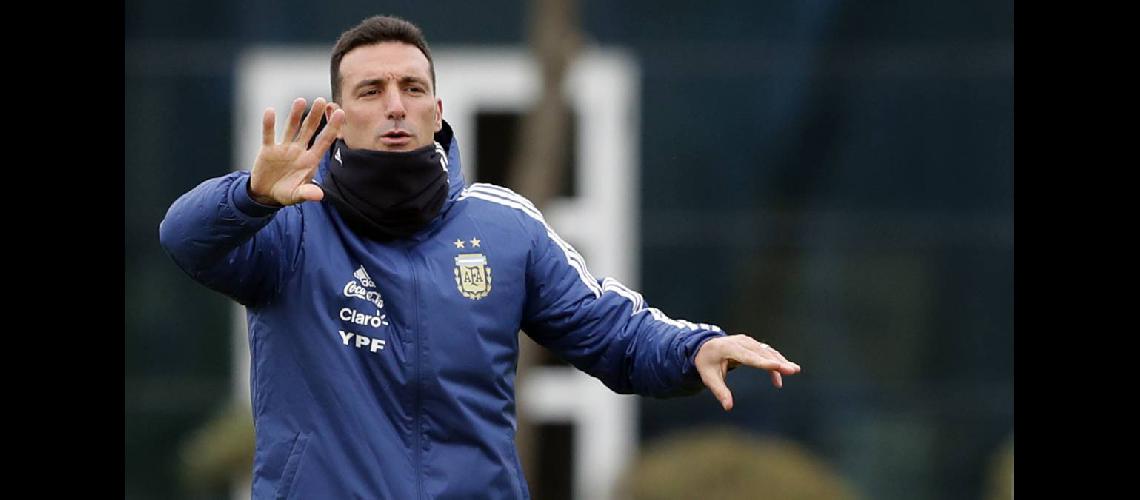 Argentina no tendraacute a varios futbolistas del aacutembito local