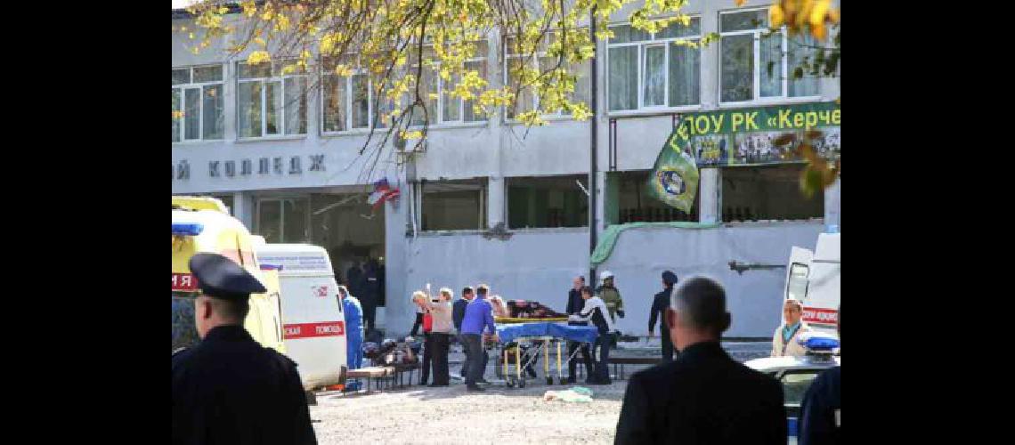 Ataque en un instituto de Crimea- hay 17 muertos y 40 heridos