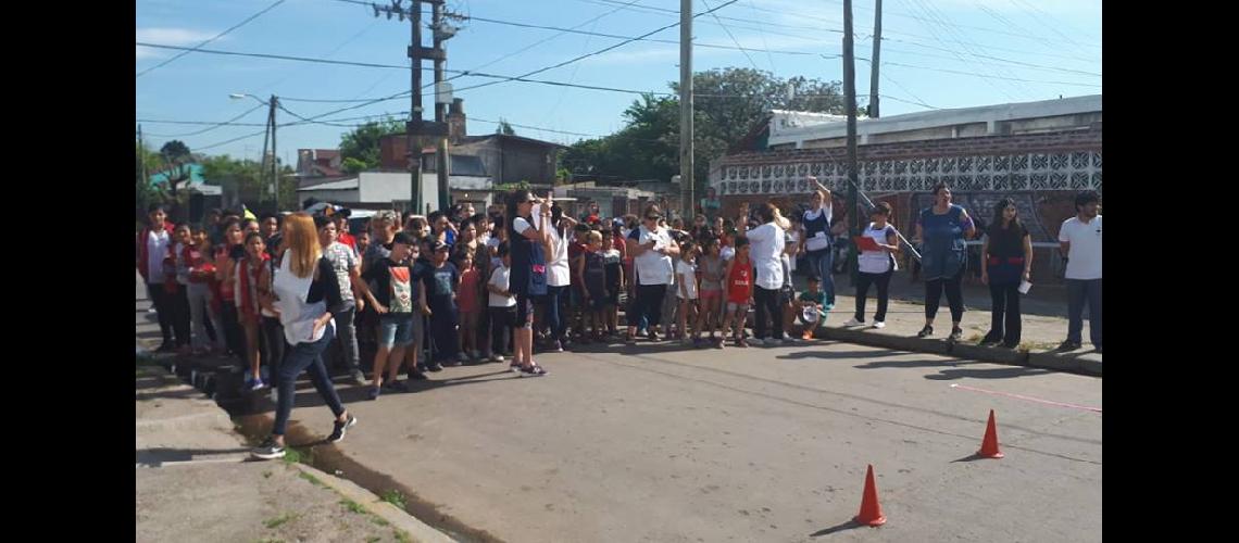 Participaron chicos de la Escuela y del Jardiacuten Valentina Barduc
