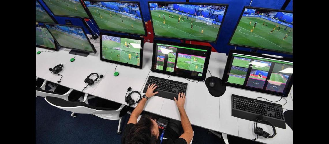 A Boca le tocaron colombianos y a River uruguayos