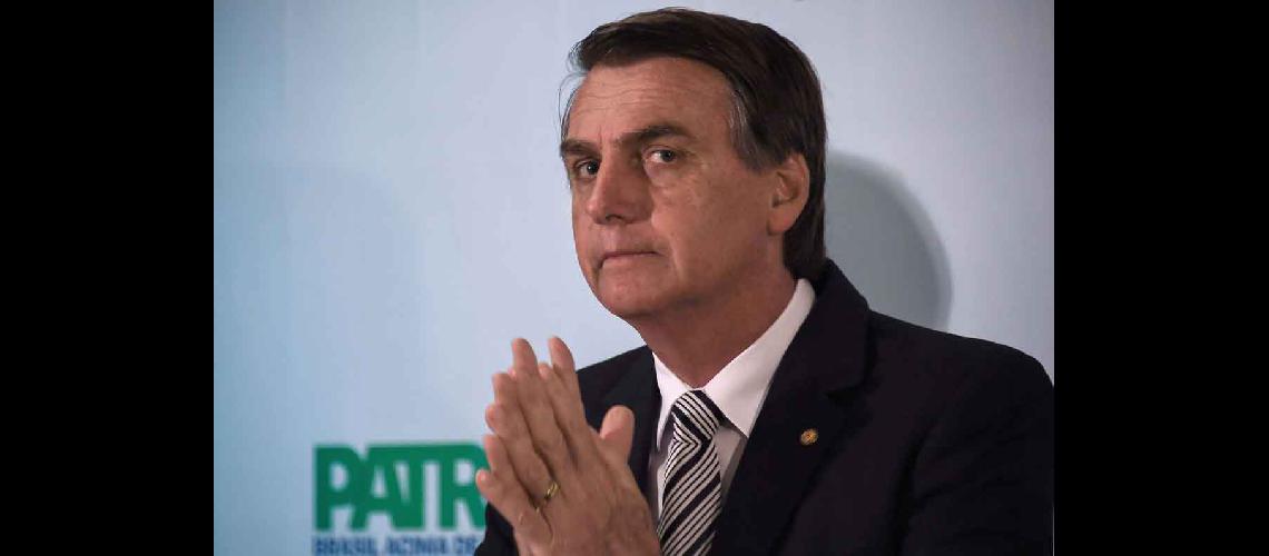Bolsonaro del Partido Social Liberal (PSL) es el favorito en las encuestas