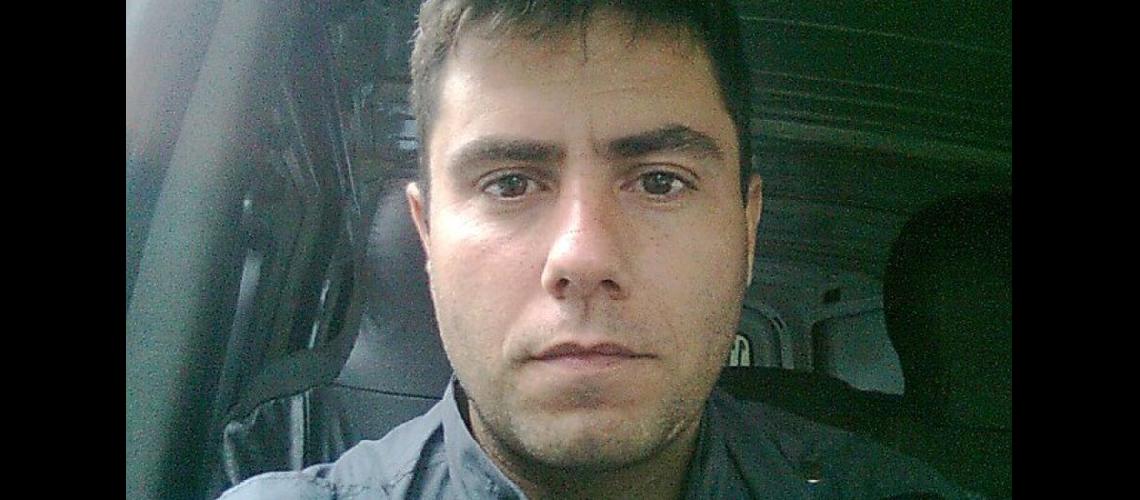 Liendo viajaba en el asiento del acompantildeante cuando recibioacute un disparo en la cabeza y murioacute en el acto