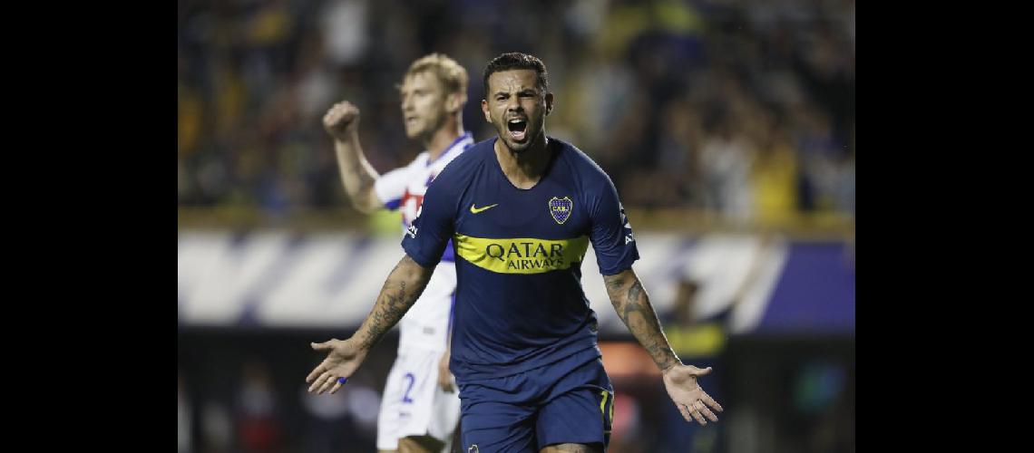 Cardona en el momento maacutes duro puso el 2-1 y allanoacute el camino a la goleada
