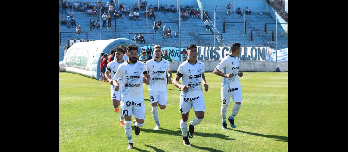 El plantel va por maacutes y quiere levantar en la B Nacional