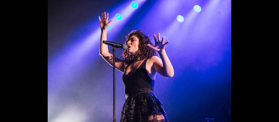 Lorde la cantante y compositora neozelandesa se presentaraacute este domingo