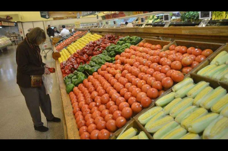 En los primeros diez lugares de los productos que maacutes aumentaron figuran varias frutas y verduras