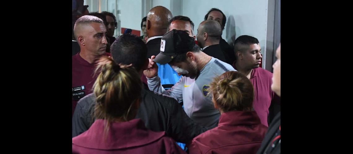 Asiacute se fue del estadio Pablo Peacuterez el jugador maacutes lastimado