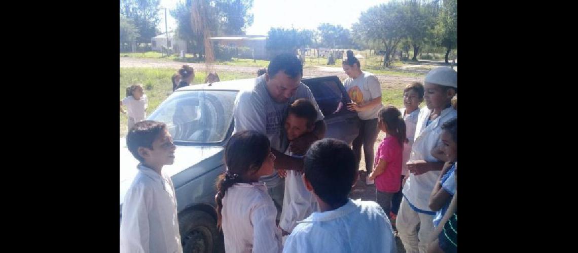 La ONG de Temperley viaja para ayudar a los pueblos maacutes necesitados de Chaco 