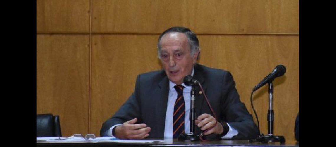 La UIA cuestionoacute el ldquopositivismordquo de Cambiemos