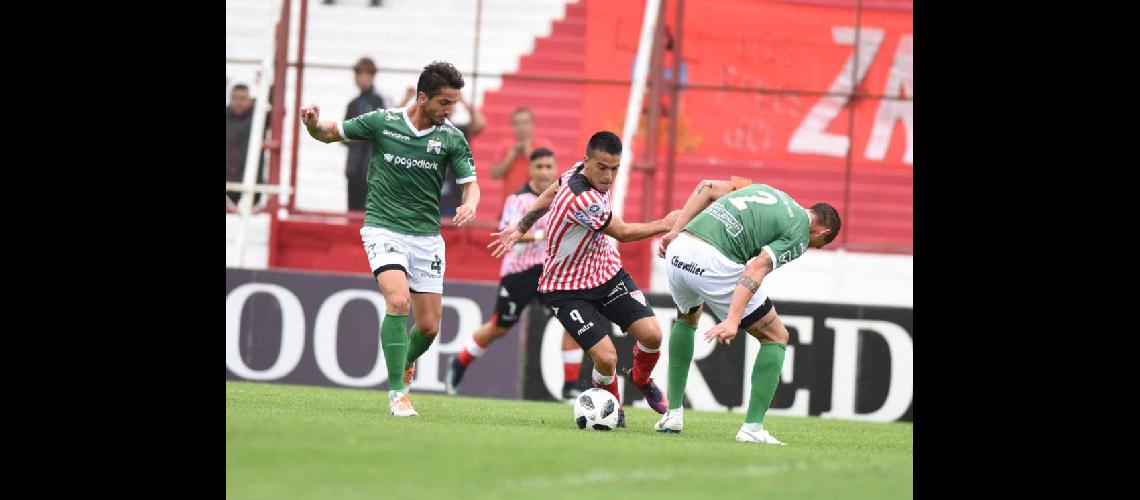 Ante Ferro jugoacute uno de sus dos partidos como titular