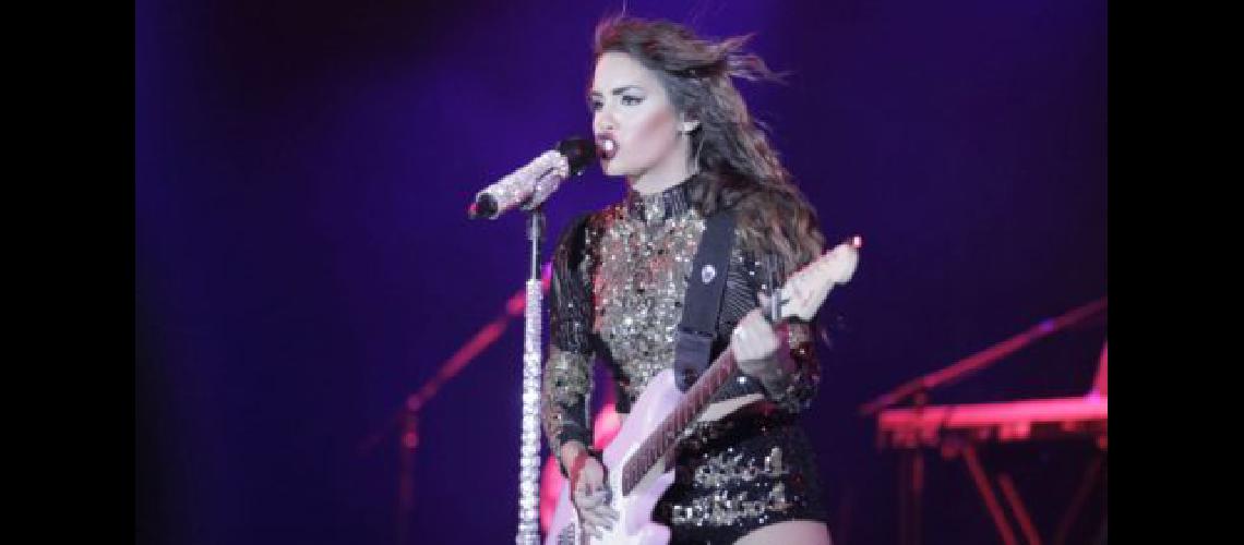 Lali Espoacutesito una banfilentildea en Nueva York