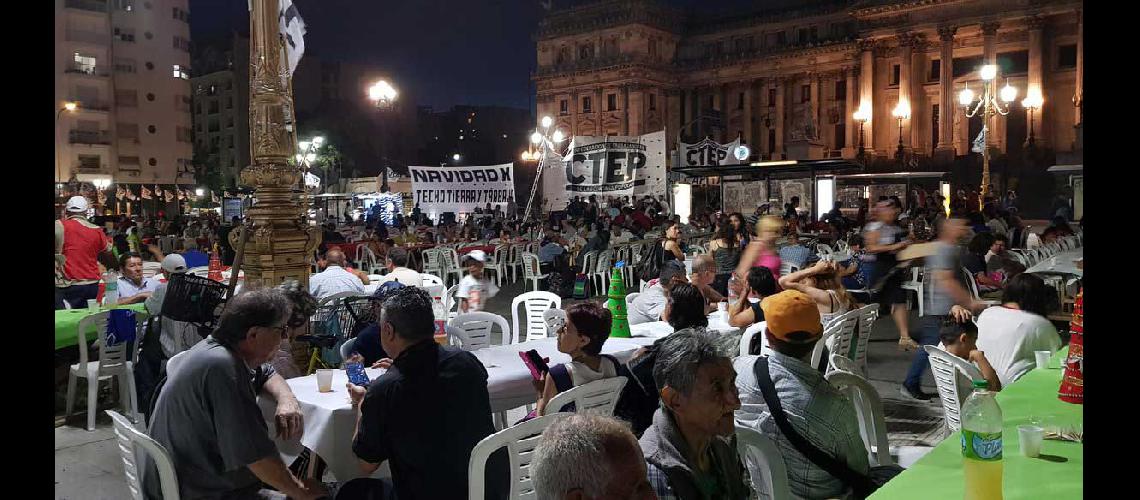 Importante convocatoria en rechazo a las poliacuteticas oficiales