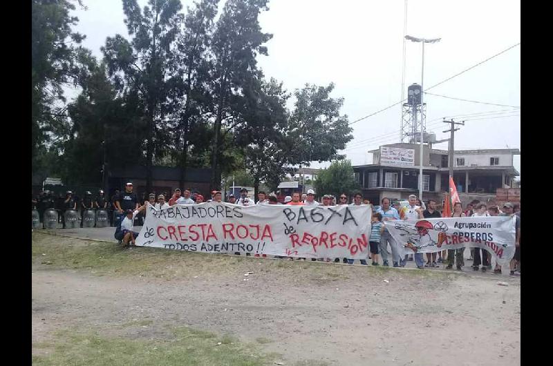 quotCada vez somos menos trabajadores donde antes habiacutea 20 personas ahora trabajan 15quot denunciaron