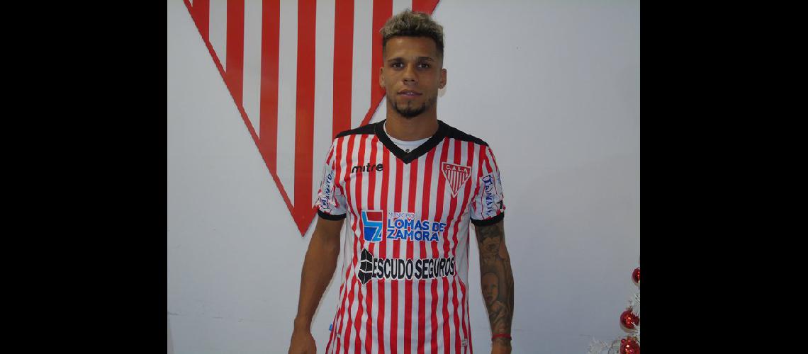 Silva llega proveniente de Godoy Cruz donde jugoacute muy poco en el semestre
