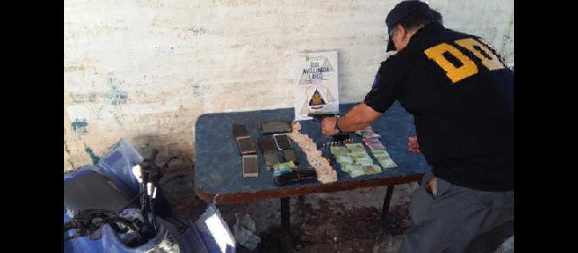 Detuvieron a los joacutevenes que mataron al vecino de Lanuacutes
