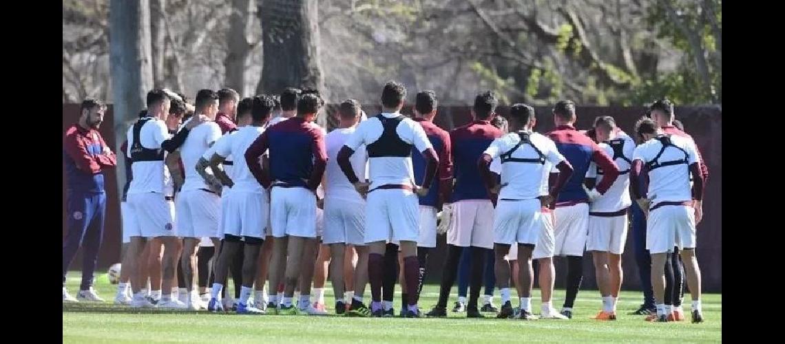 El plantel de Luis Zubeldiacutea tiene tres amistosos confirmados antes de la reanudacioacuten de la Superliga