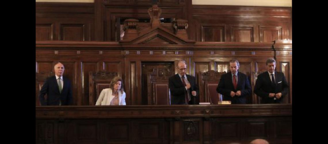 La Corte Suprema habilitoacute la consulta popular en La Rioja