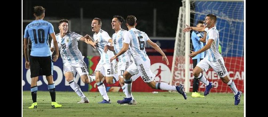 Argentina necesita un punto ante Peruacute para entrar al hexagonal final