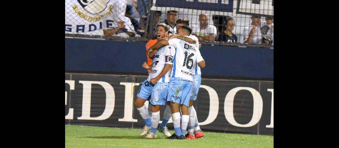 Di Lorenzo autor del gol en Quilmes seraacute una pieza clave en la generacioacuten