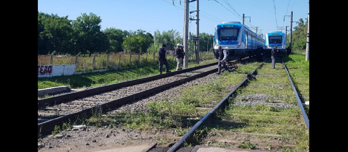 Accidente fatal en Guernica- el tren arrolloacute una moto