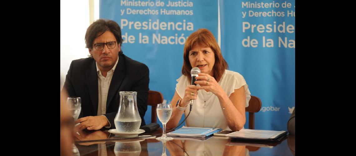 Presentan el poleacutemico proyecto de Macri para encarcelar a menores de 15