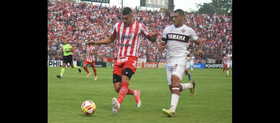 Joseacute Sand y Lucas Acevedo marcaron los dos primeros goles del partido jugado en Tucumaacuten