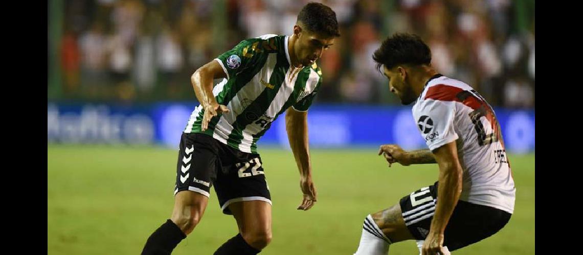 Juan Pablo Aacutelvarez viene convirtiendo desde la llegada de Hernaacuten Crespo como teacutecnico
