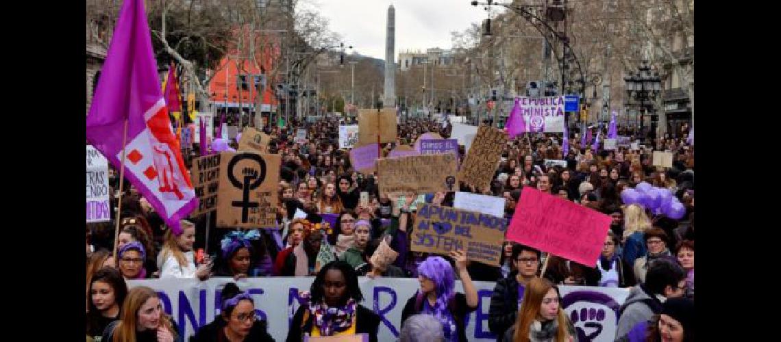 Marchas contra los femicidios y por el derecho al aborto