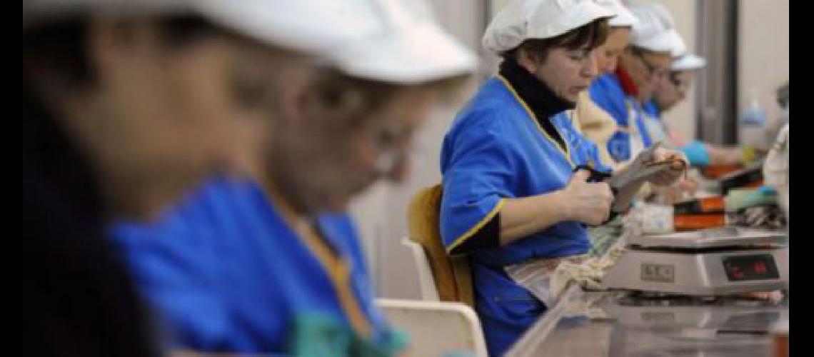 Dos de cada tres desocupados de la era Macri son mujeres