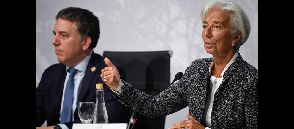 La soga al cuello- el Gobierno le pide al FMI renegociar el acuerdo