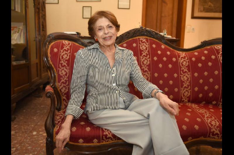 La vecina de Lomas Graciela Lucia Castelli una escribana de otro siglo
