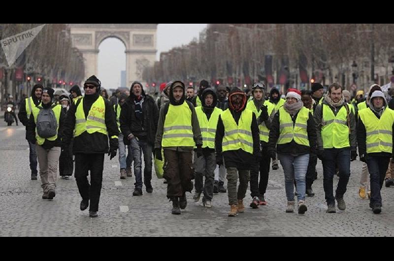 La policiacutea francesa movilizoacute para este fin de semana a unos cinco mil efectivos