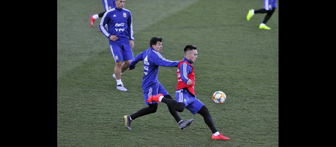 El ex Racing es uno de los candidatos a jugar de 9 en el amistoso del viernes ante Venezuela 
