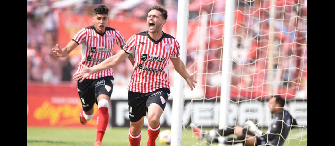 Ante la ausencia de Lenci el Polaco seraacute la carta gol del equipo