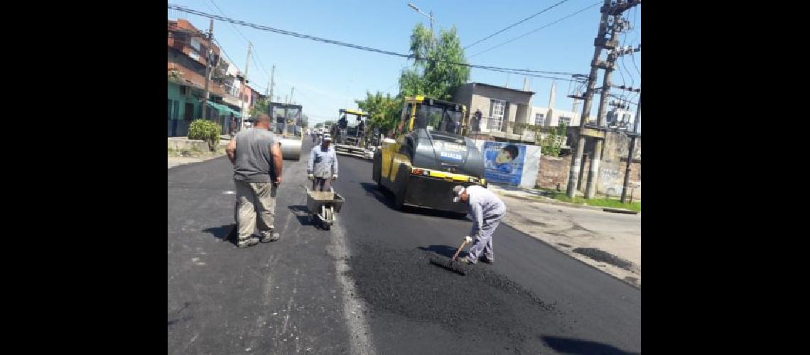 Arreglan las calles transitadas de Lomas para que la circulacioacuten sea maacutes fluida