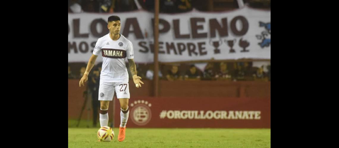 El defensor se ganoacute un lugar en el equipo de Luis Zubeldiacutea