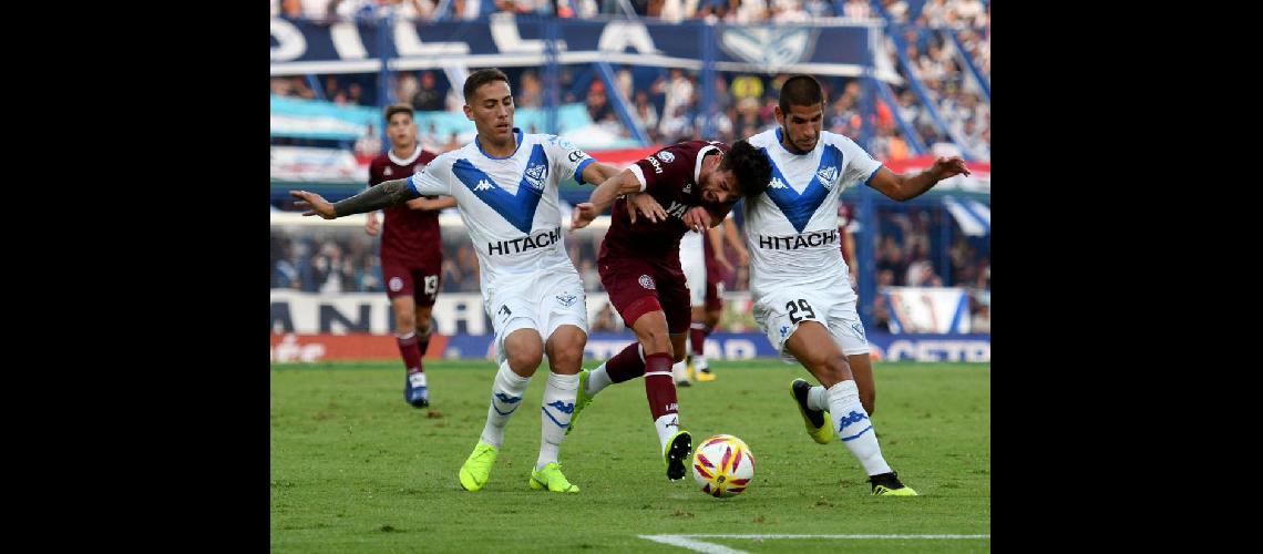 jugaron a principios de mes en liniers- ganoacute veacutelez 4 a 0