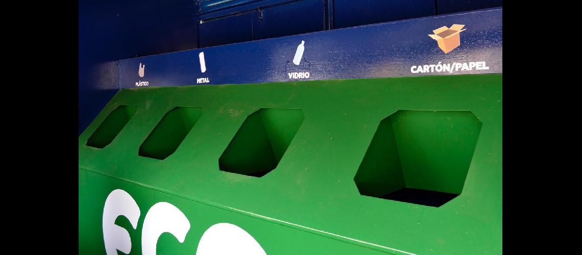 Colocan Puntos Verdes donde los vecinos pueden reciclar residuos
