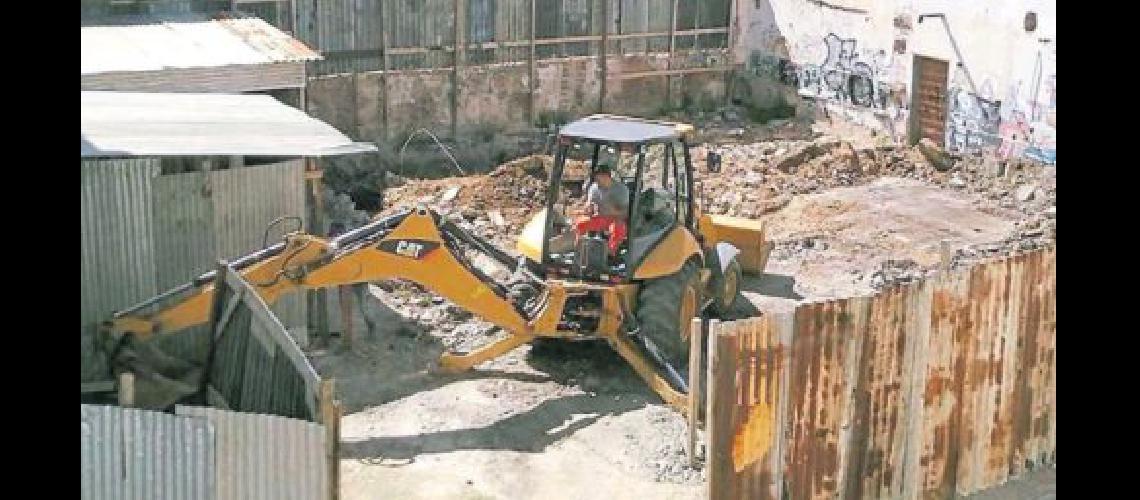 Comenzaron las obras para transformar al Cine de Wilde en un Teatro Municipal