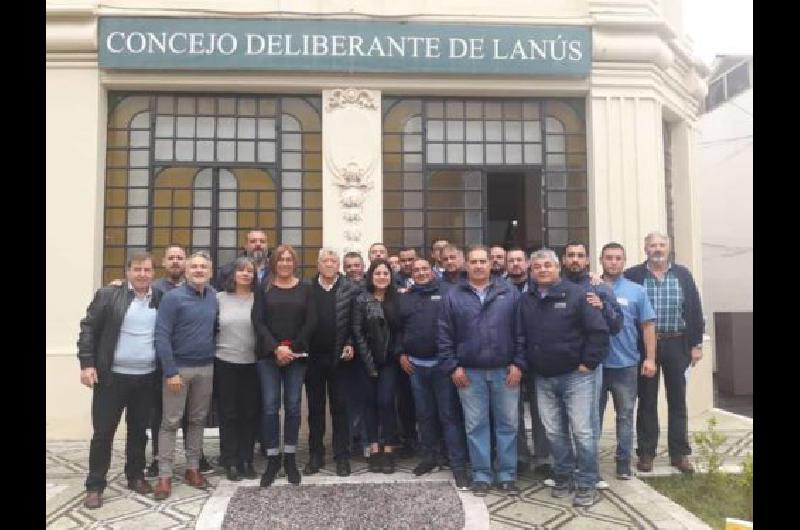Los trabajadores de Expreso Lomas llevan su reclamo a los Concejos Deliberantes