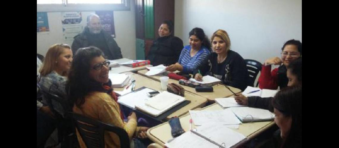 Inscriben al Plan Fines en la Delegacioacuten Lomas Oeste