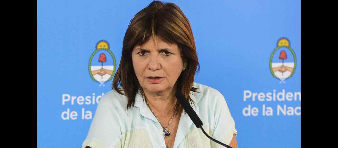 Bullrich defendioacute su postura de mano dura en declaraciones a la prensa