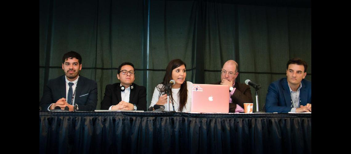 Daniela Vilar expuso en la Cumbre Mundial de Gobierno Abierto OGPA19 en Canadaacute