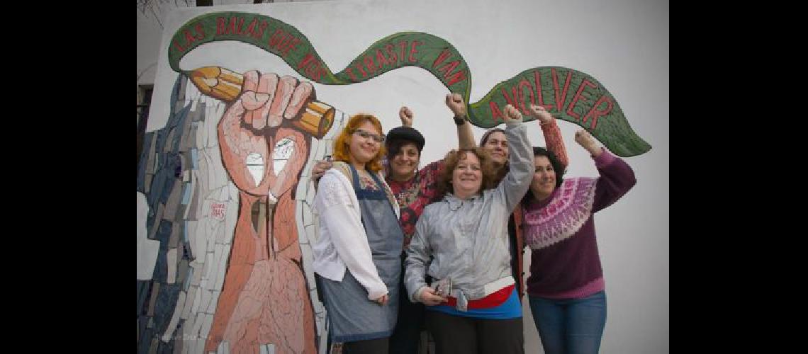 Mosaico Urgente un colectivo de mujeres con compromiso social