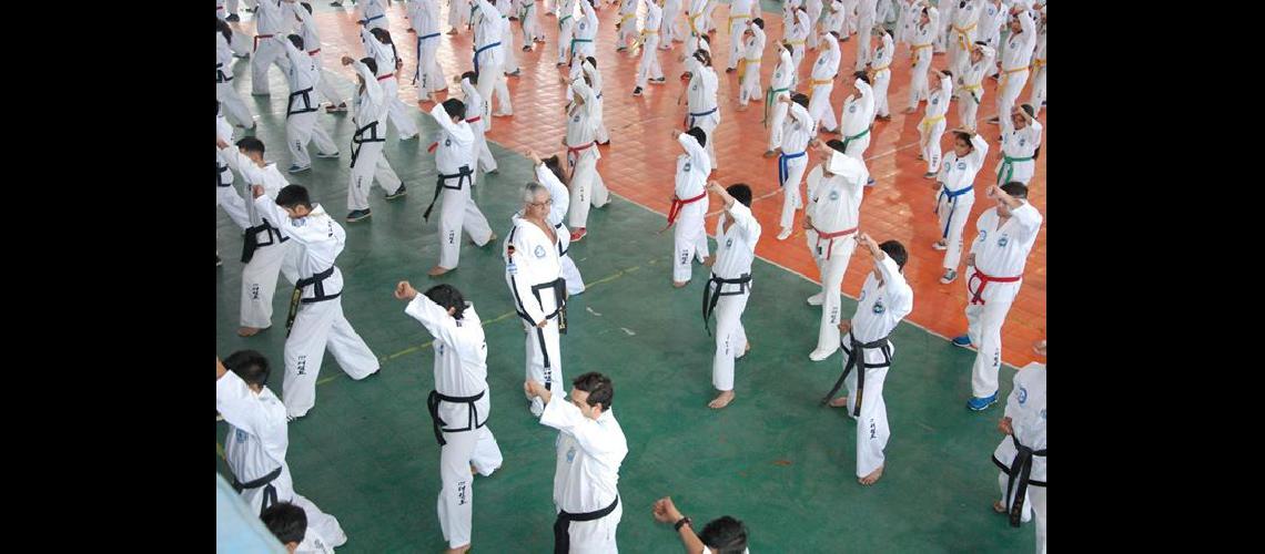 El vicepresidente de Taekwondo ITF Mundial visitaraacute Almirante Brown