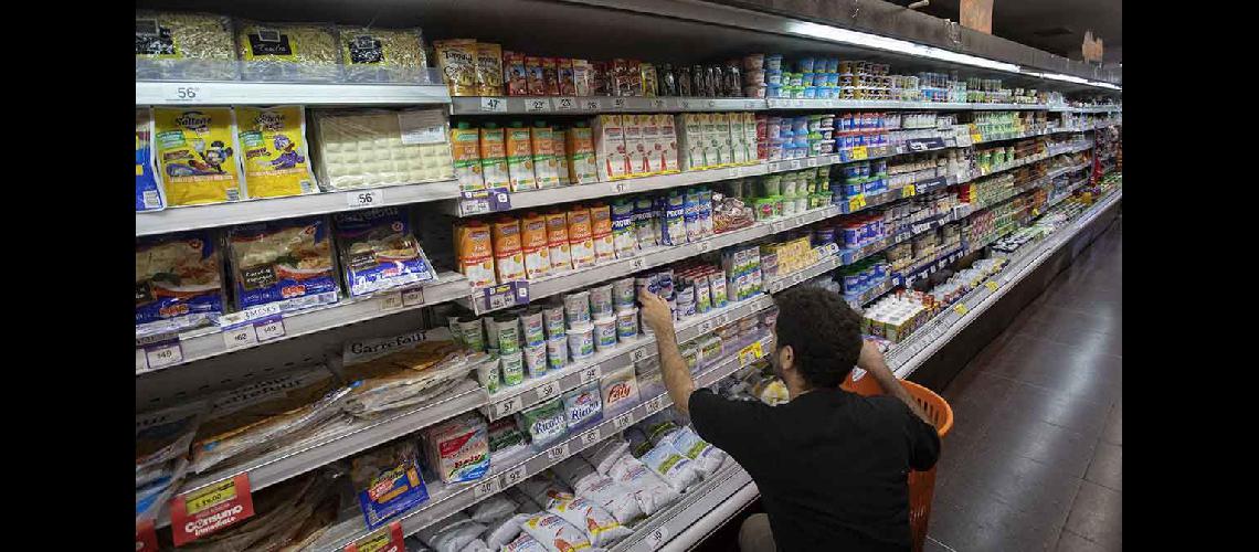 Con subas de hasta 40-en-porciento- los alimentos superan la inflacioacuten