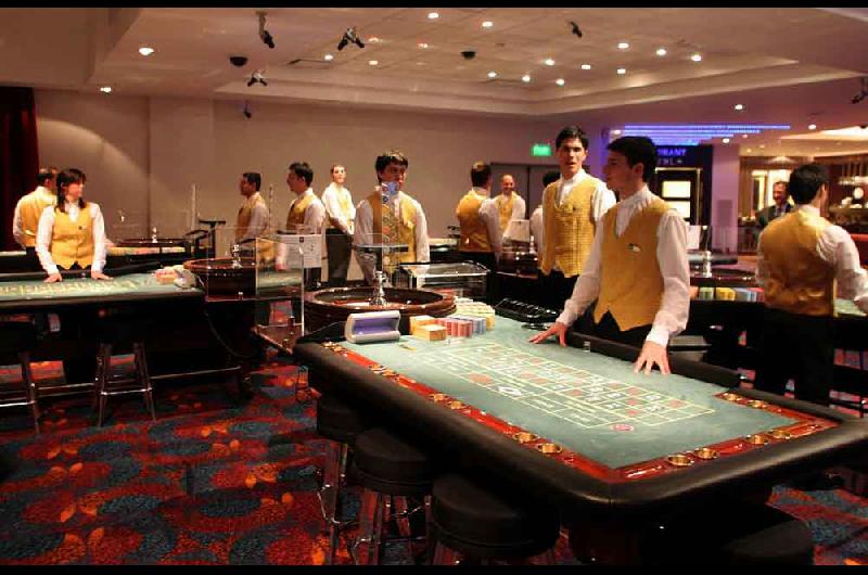 Continuacutea el paro de trabajadores en los casinos bonaerenses
