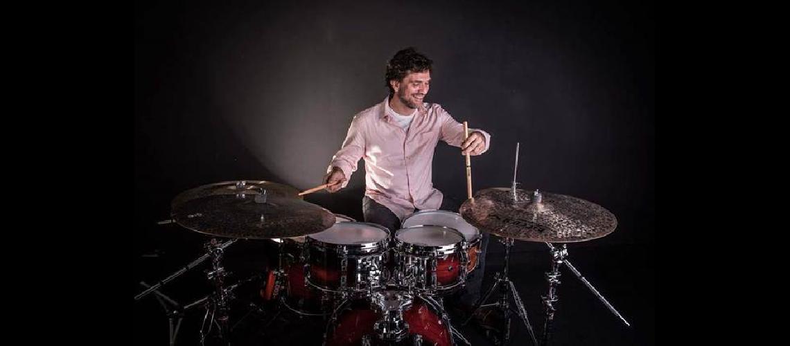 Un baterista brasilentildeo estaacute suelto por Lomas
