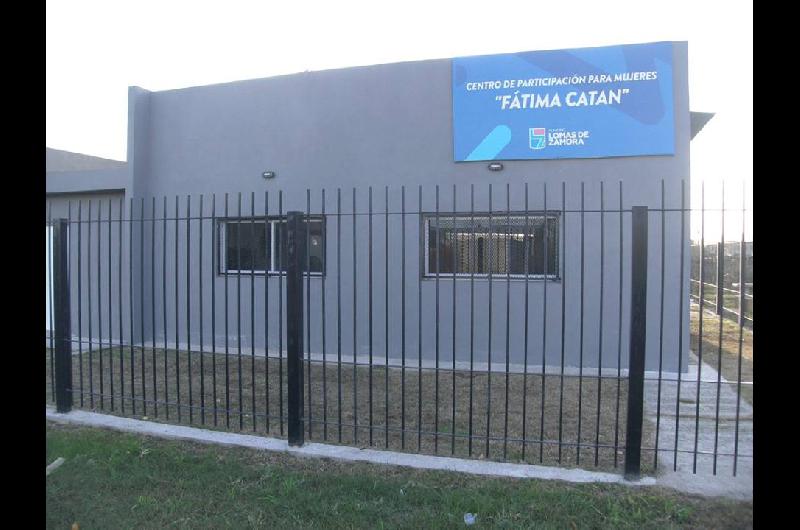 Escuela Primaria para adultas en el Faacutetima Cataacuten