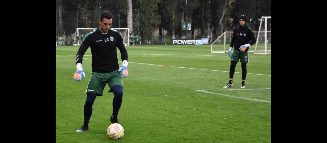Esteban Conde- ldquoLo que maacutes me sedujo es la idea de juego de Banfieldrdquo